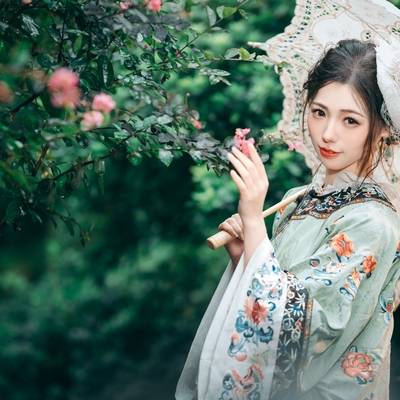 汉服模特