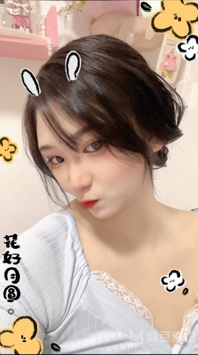 妆容模特