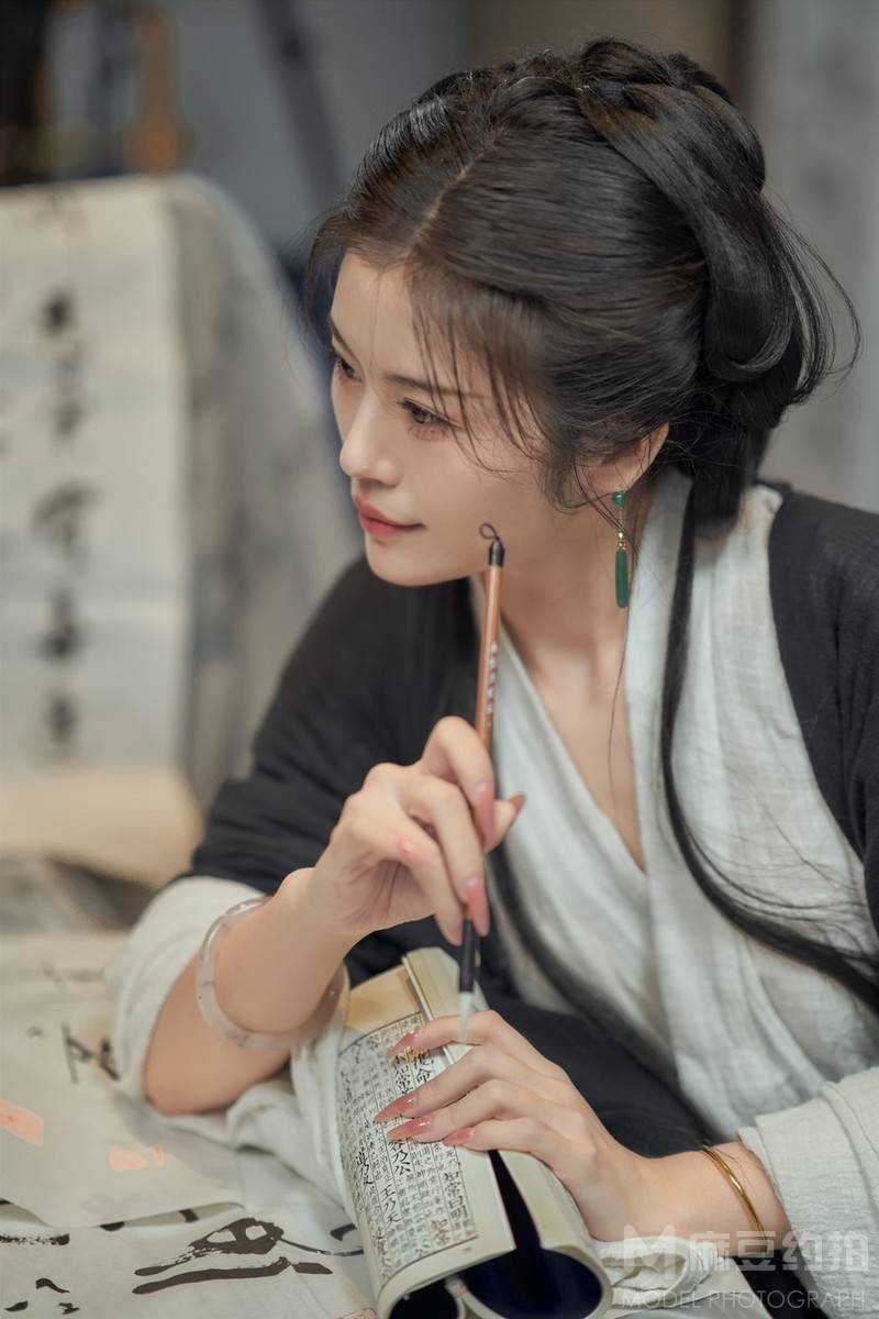 清新模特