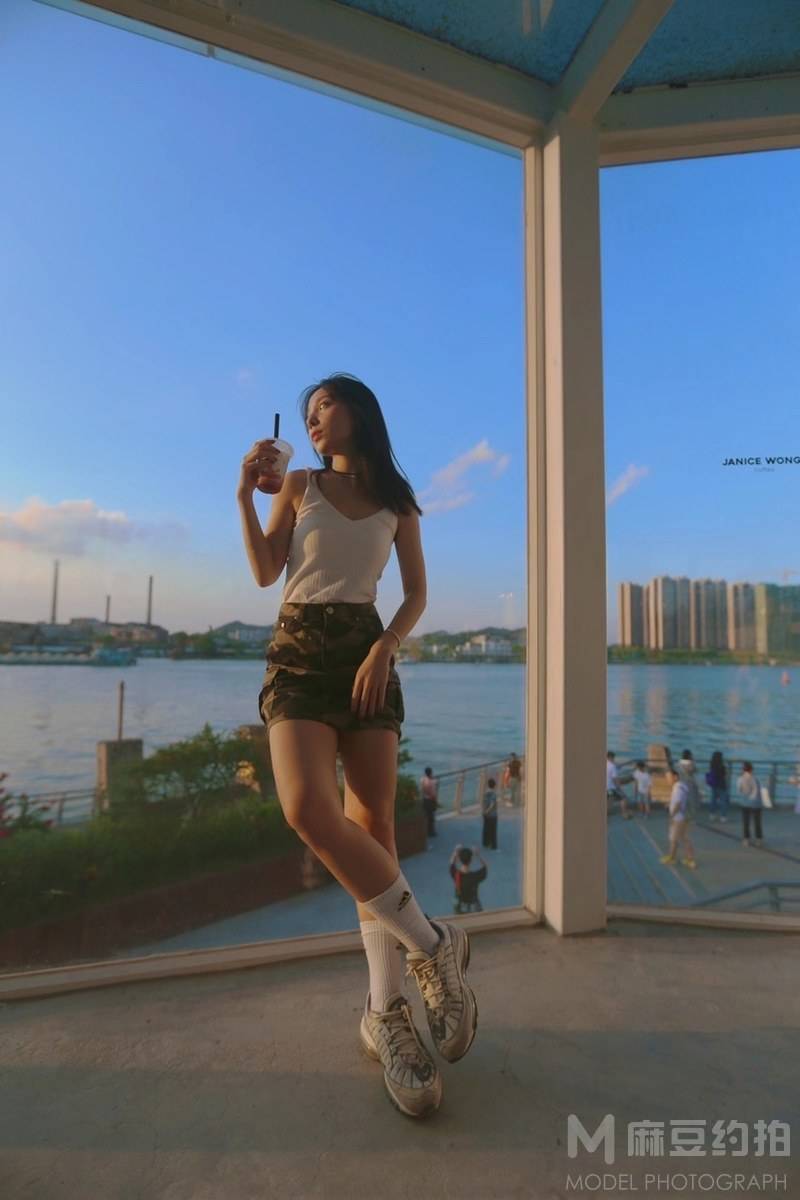 清新模特