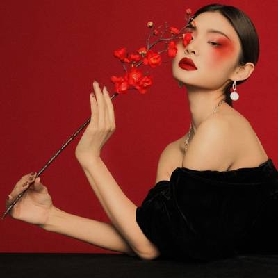 情绪模特