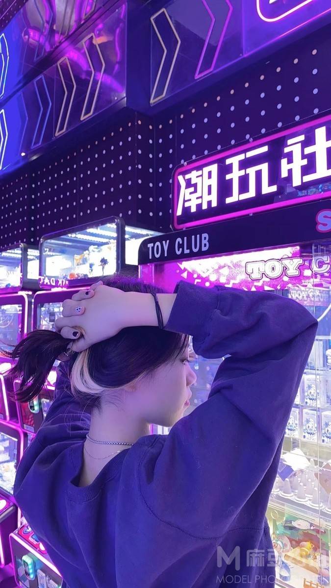校园模特