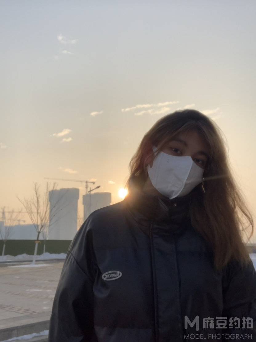 黑白模特