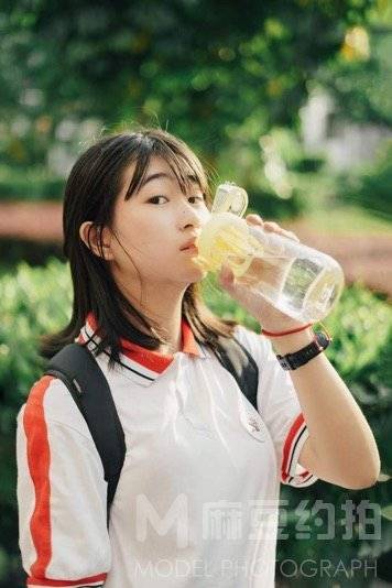 校园模特