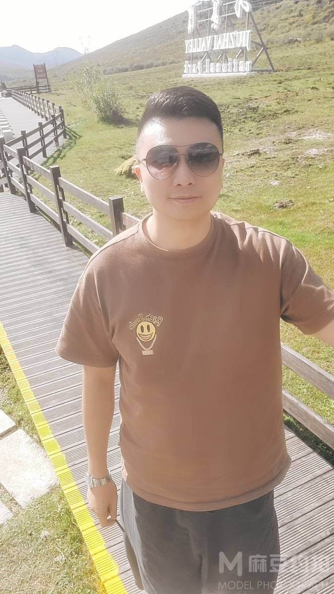纪实模特