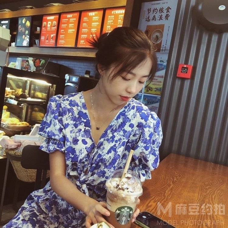 清新模特