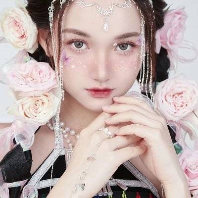 妆容模特