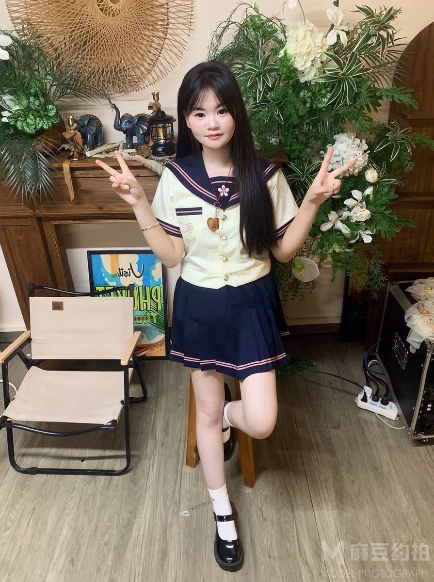校园模特