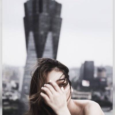 情绪模特
