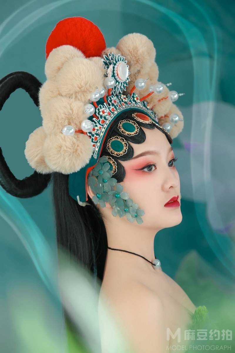 情绪模特