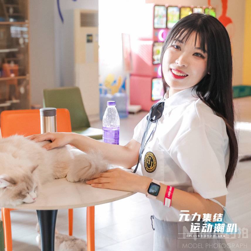 校园模特