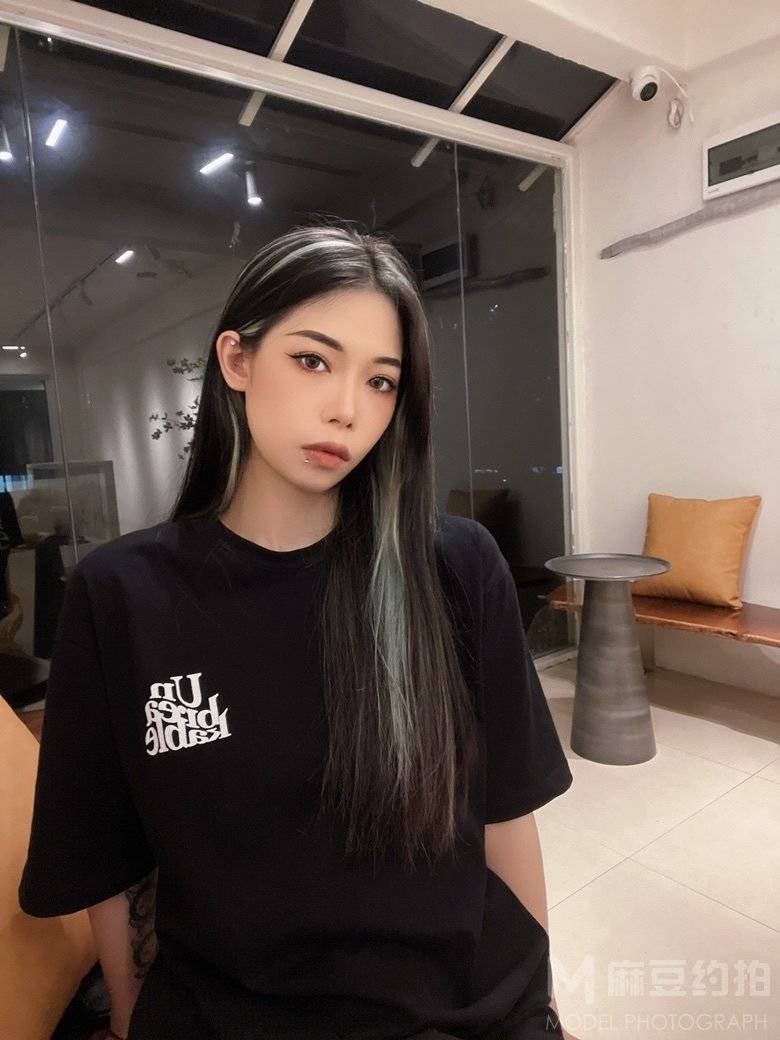 暗黑模特