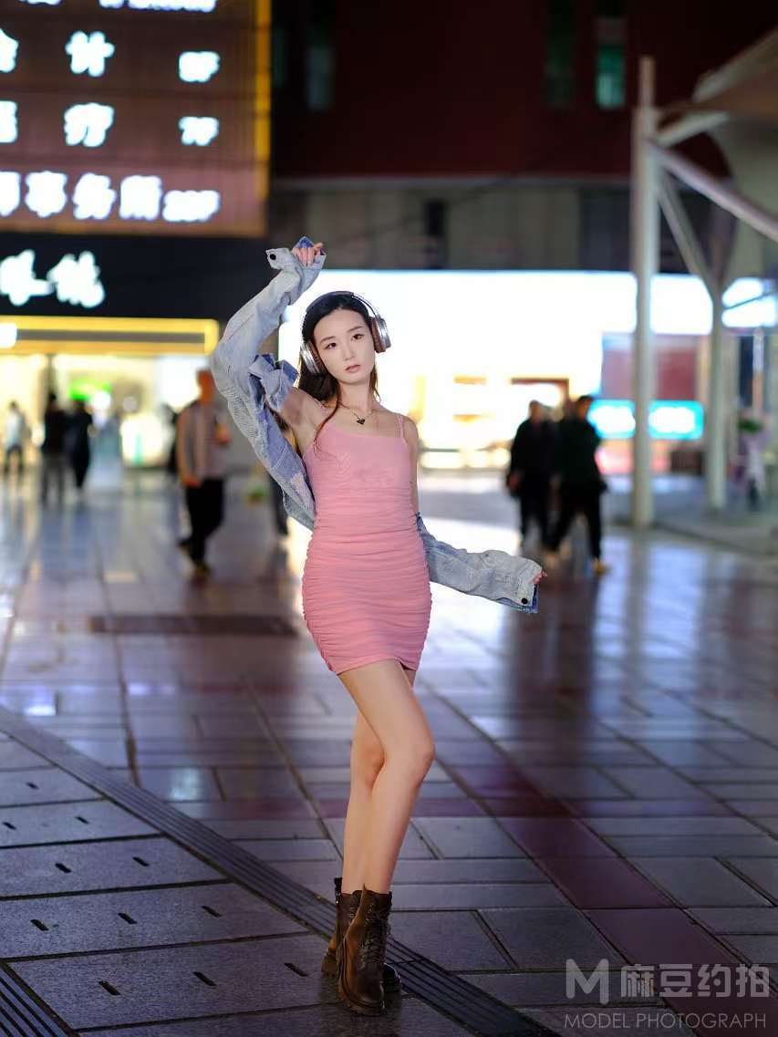 纪实模特