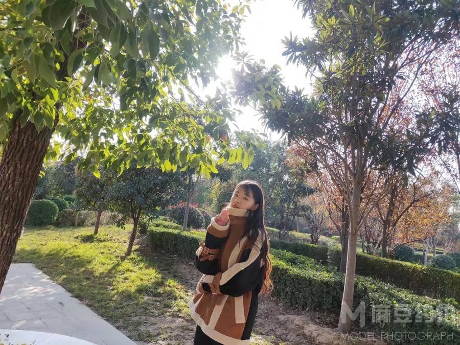 校园模特