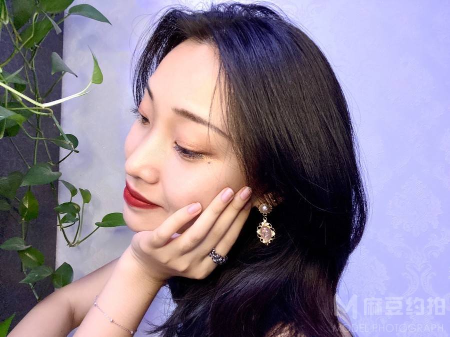 清新模特