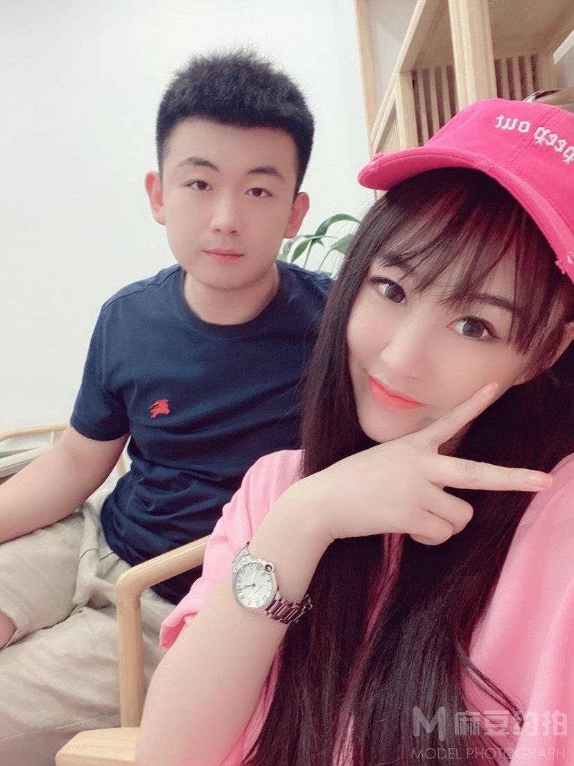 情侣模特