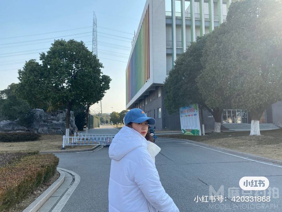 校园模特