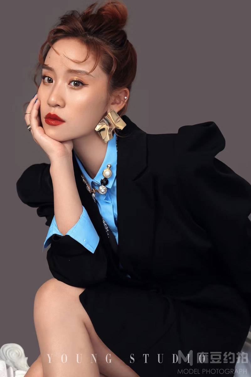 妆容模特