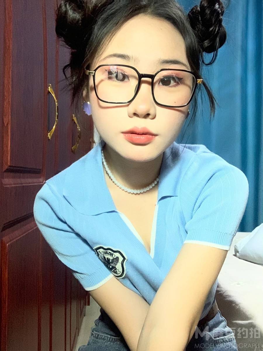 胶片模特