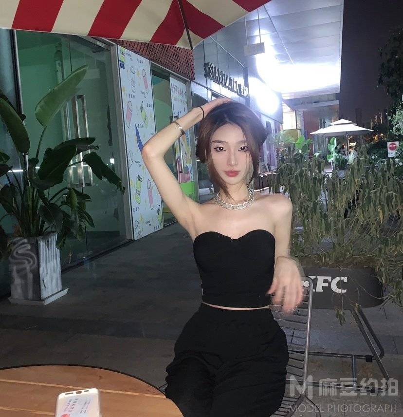 夜景模特