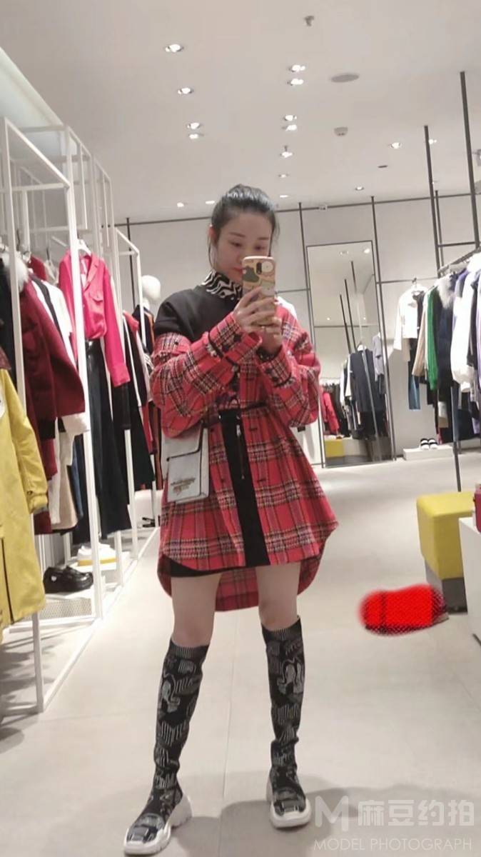 妆容模特
