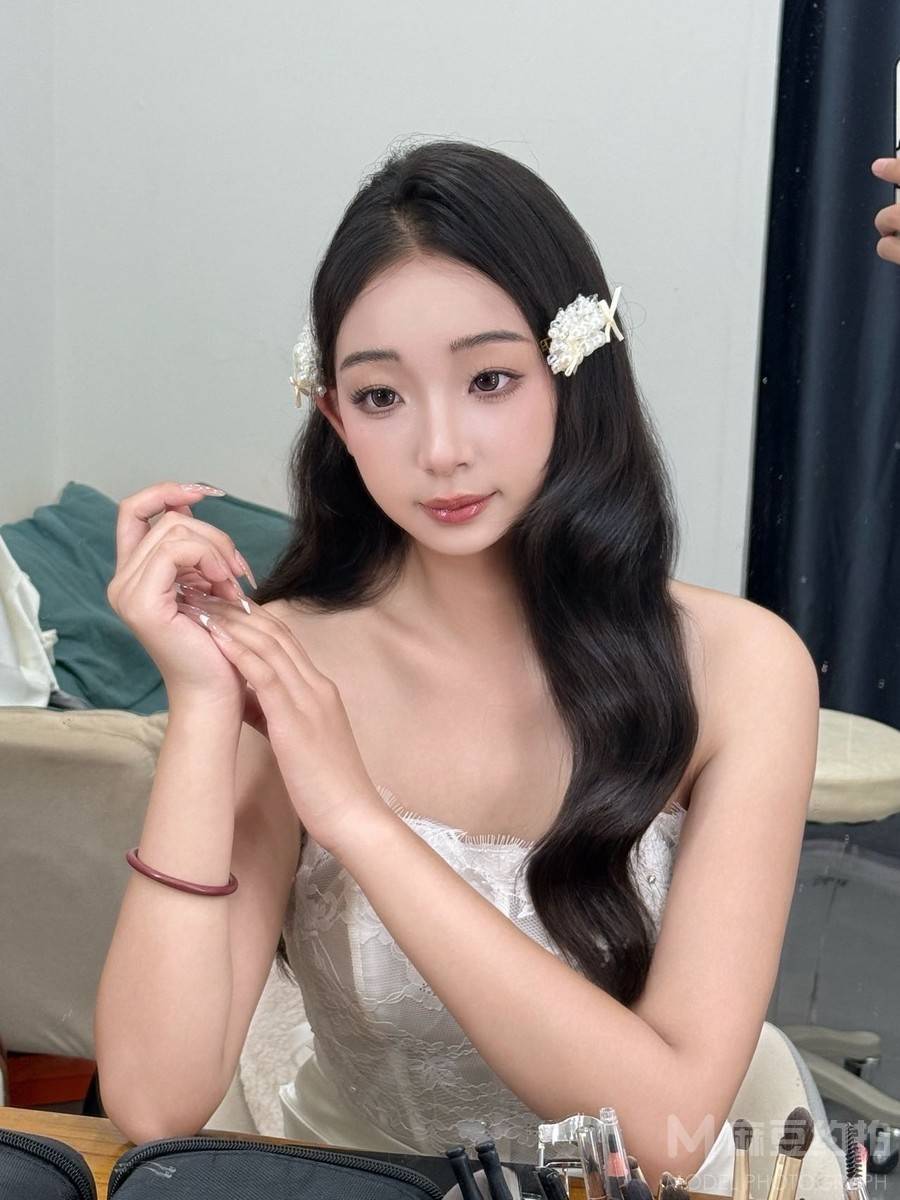 妆容模特