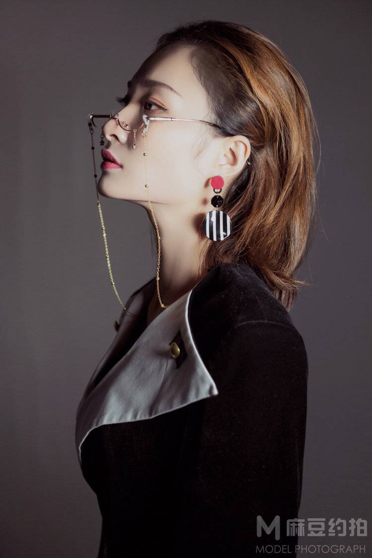 商务模特