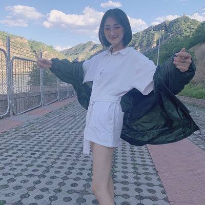 黑白模特