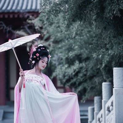 汉服模特