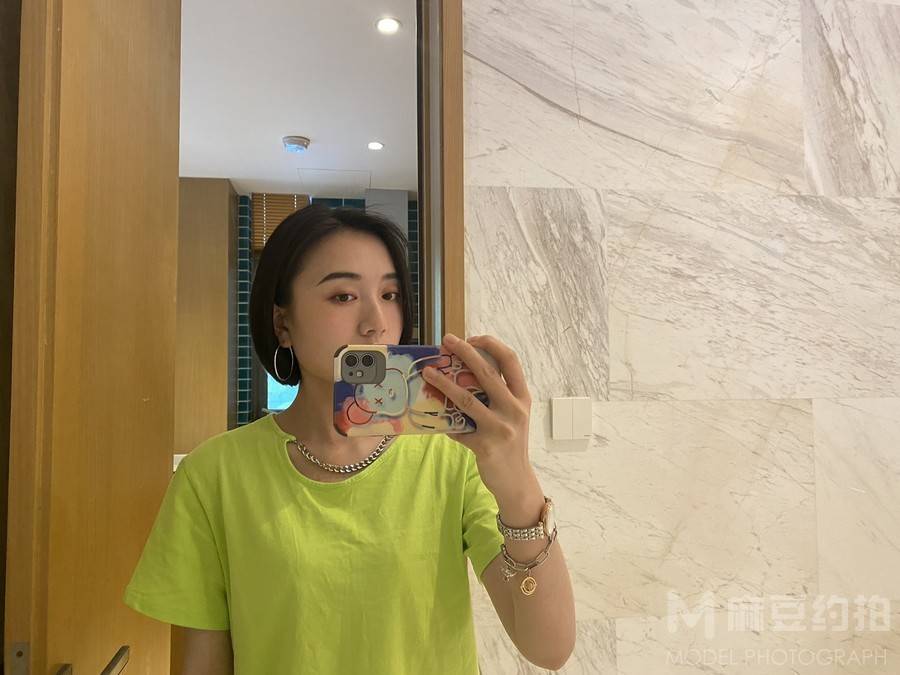 胶片模特