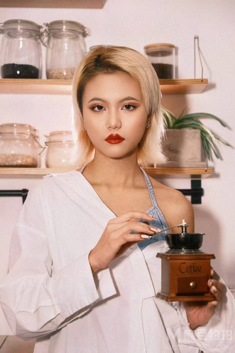 胶片模特