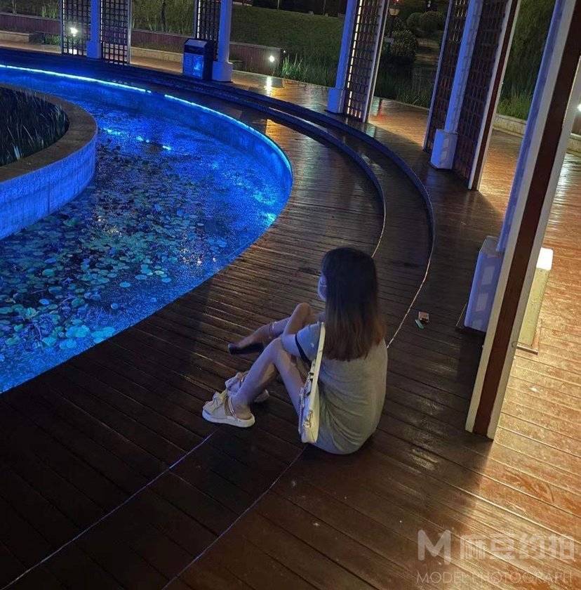 夜景模特