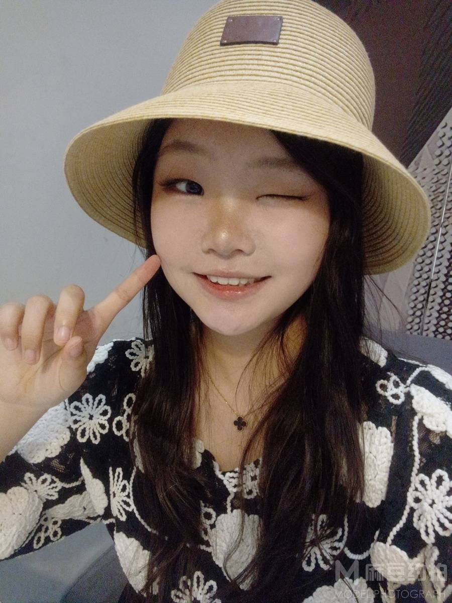 清新模特