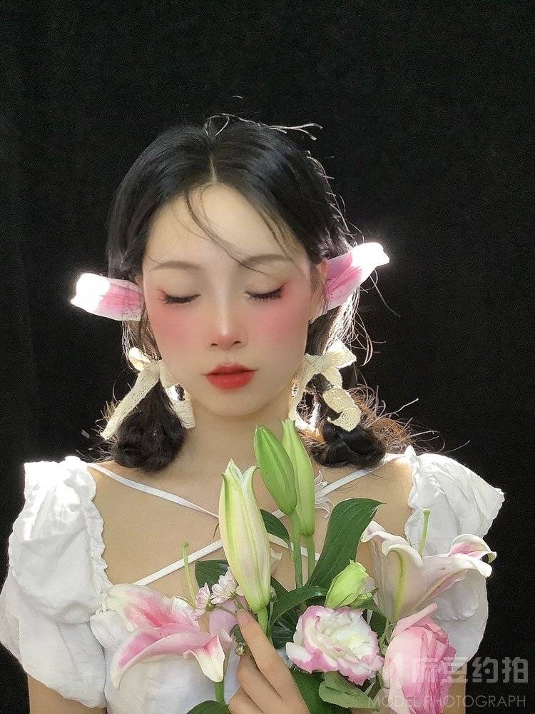 妆容模特