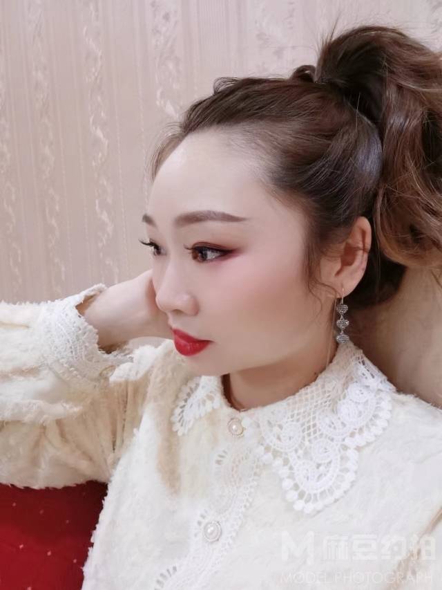 民国模特