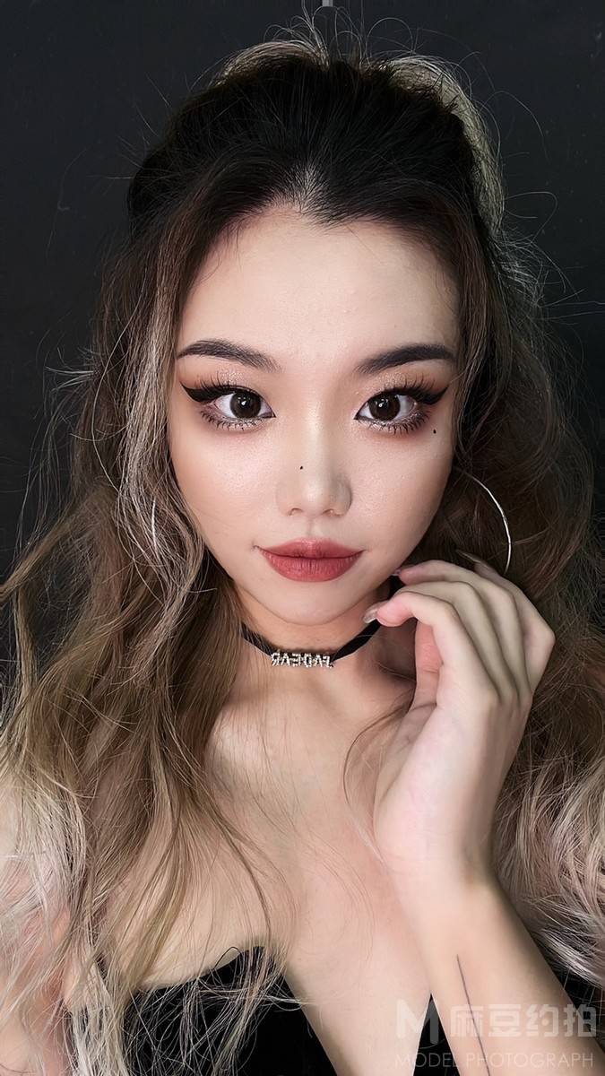 暗黑模特