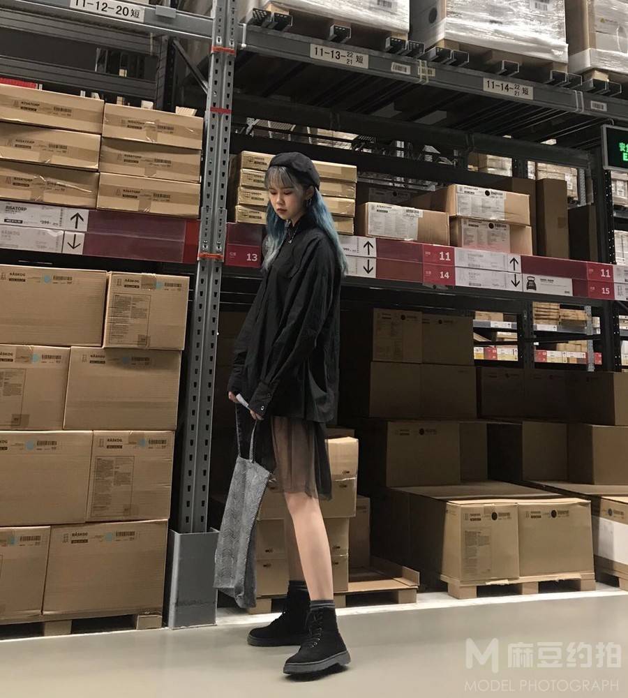情绪模特
