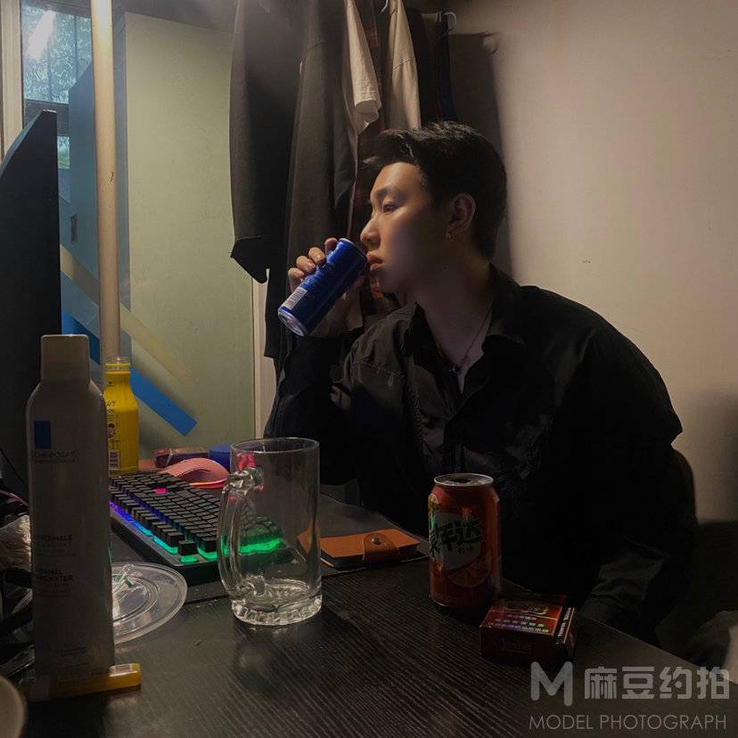 暗黑模特