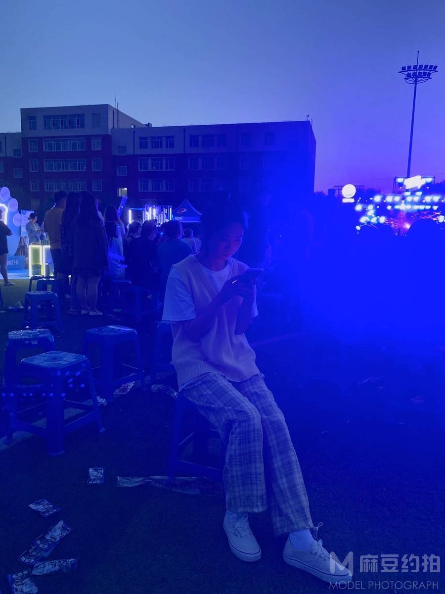 校园模特