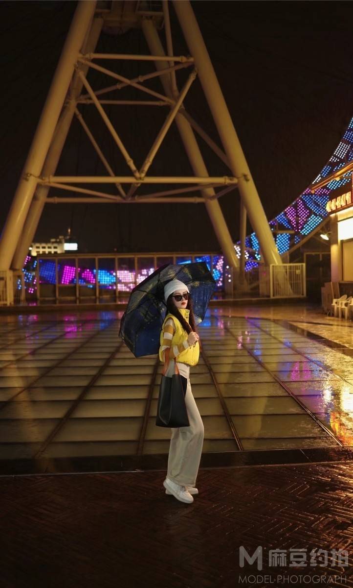 夜景模特
