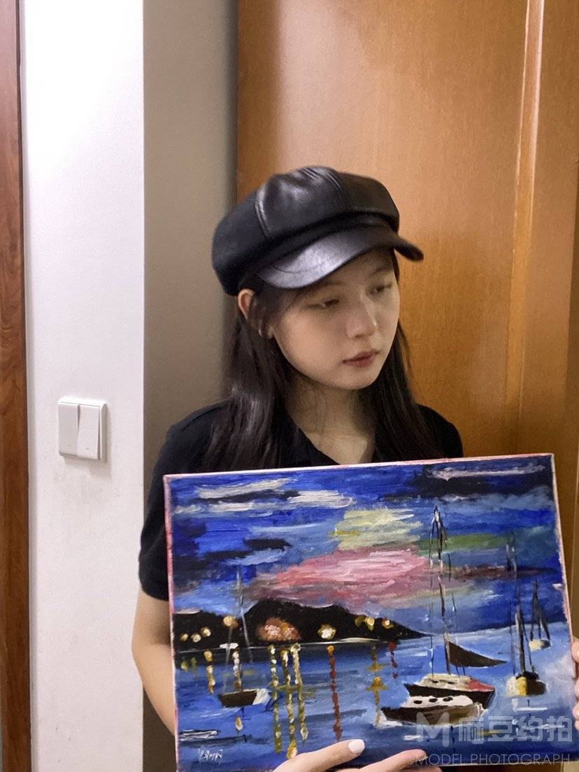 情绪模特