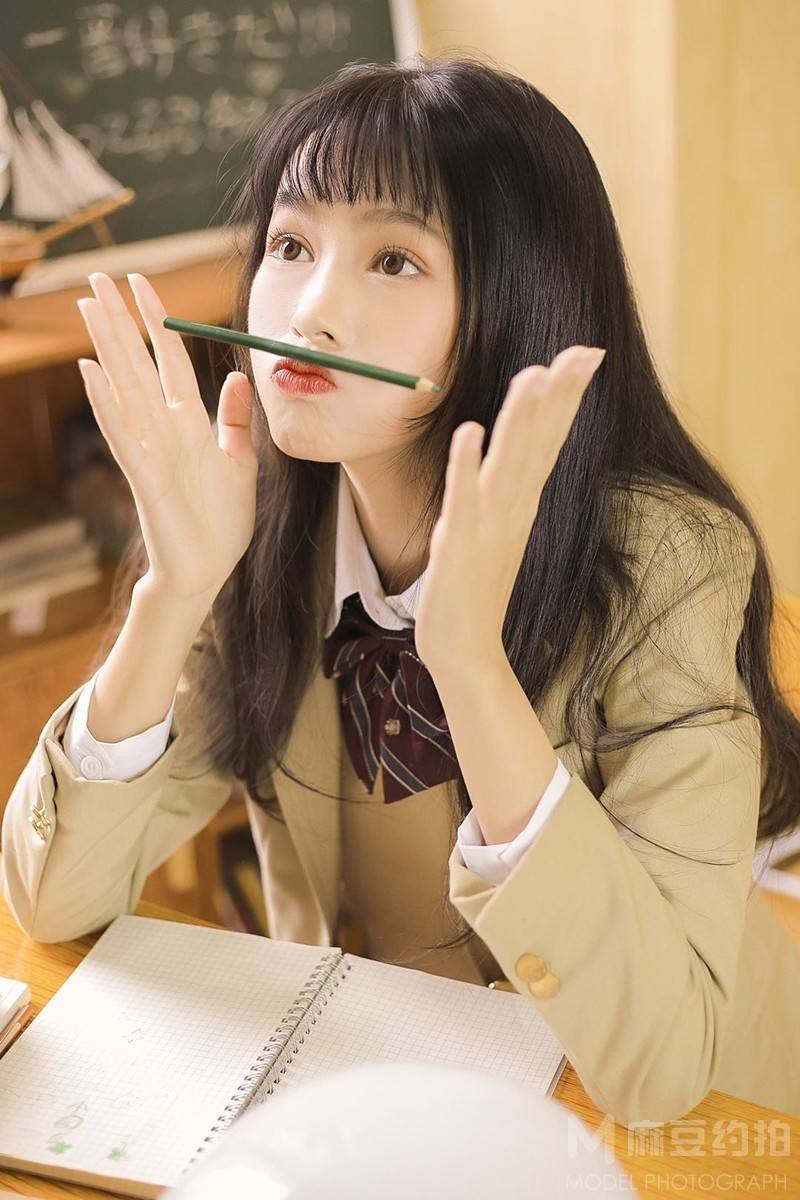 校园模特