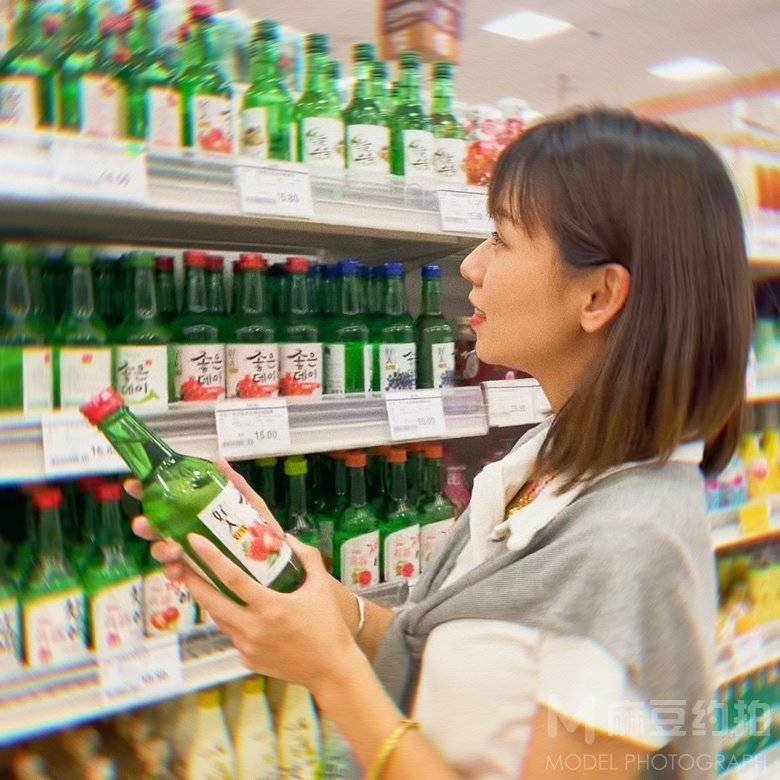 黑白模特