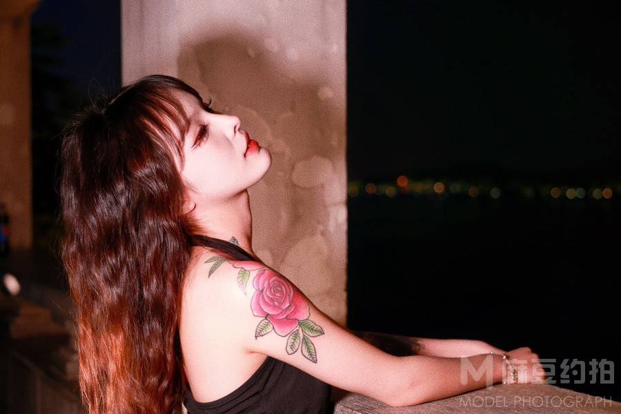 胶片模特