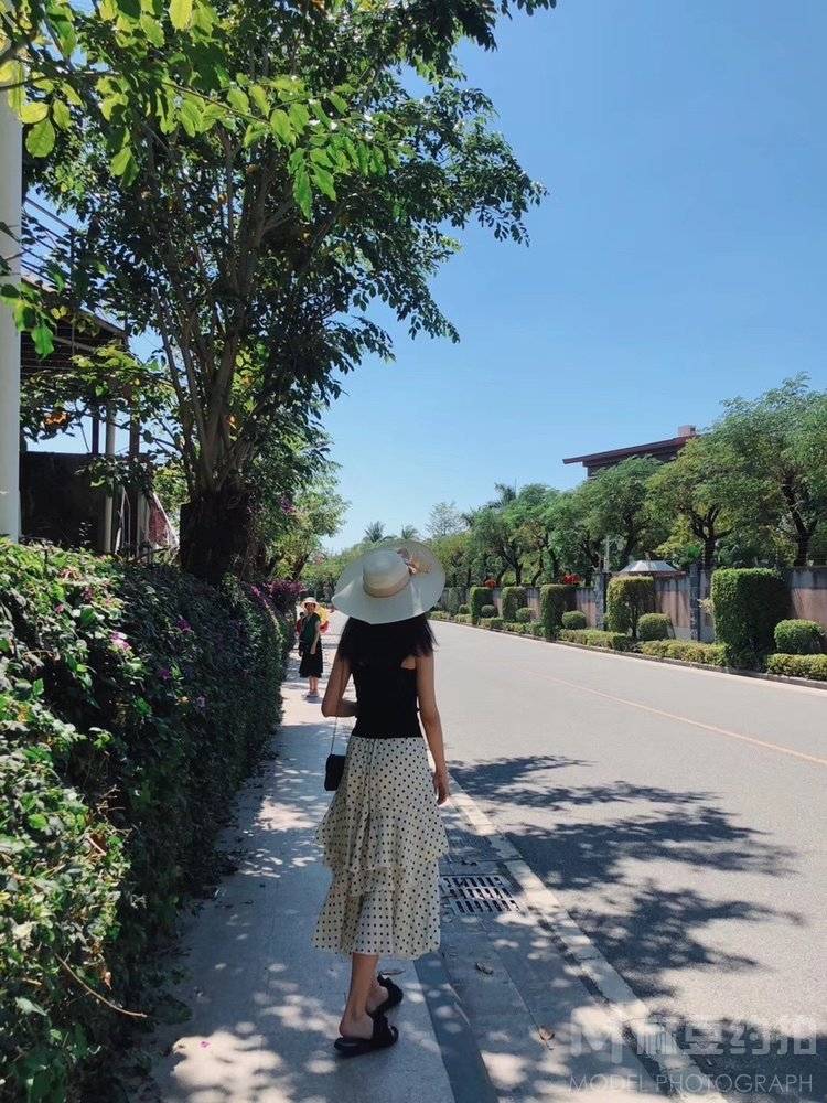校园模特