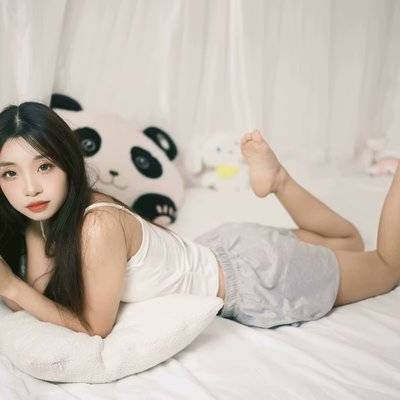 黑白模特