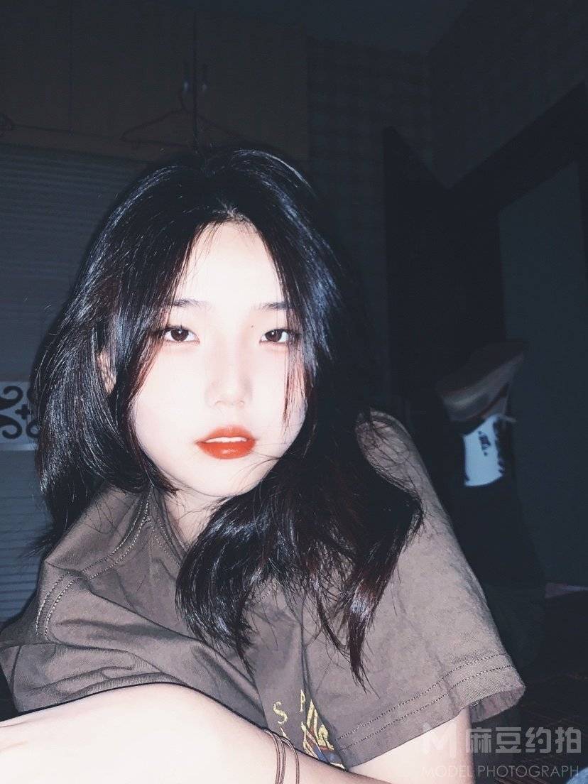 胶片模特
