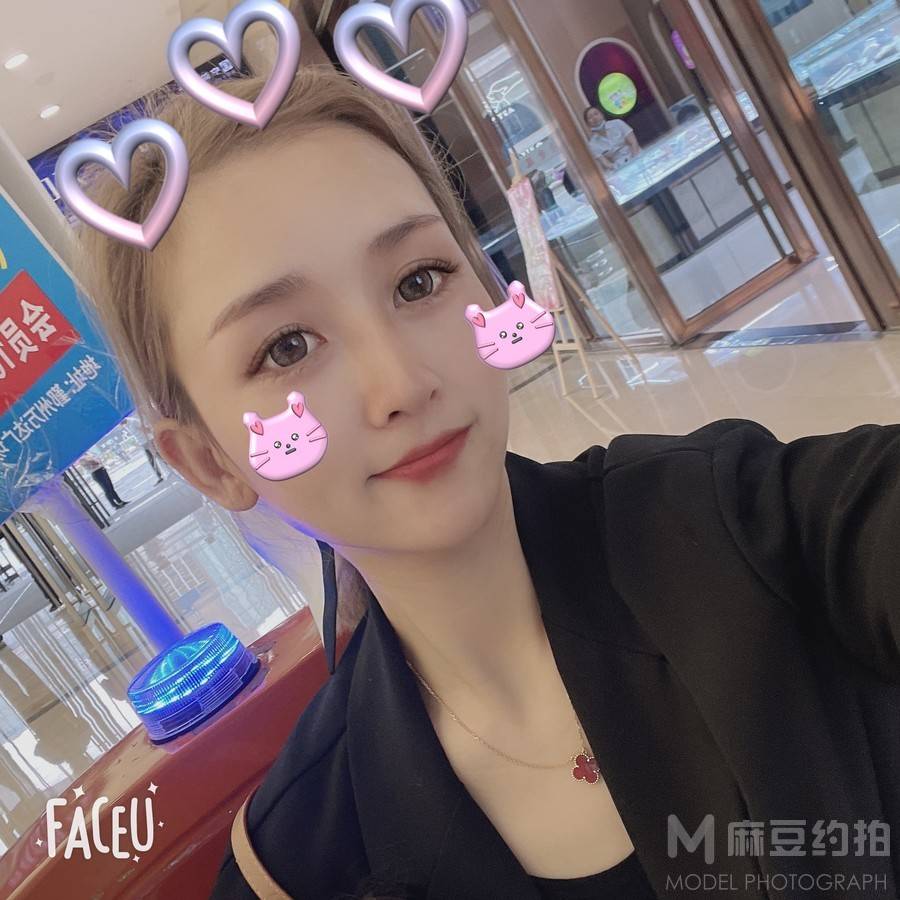 妆容模特