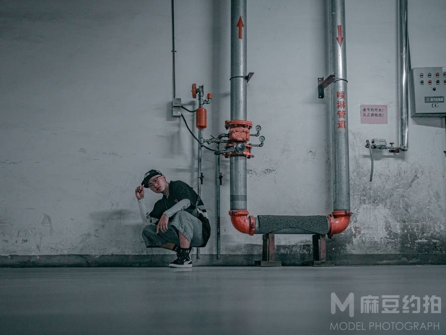 情绪模特