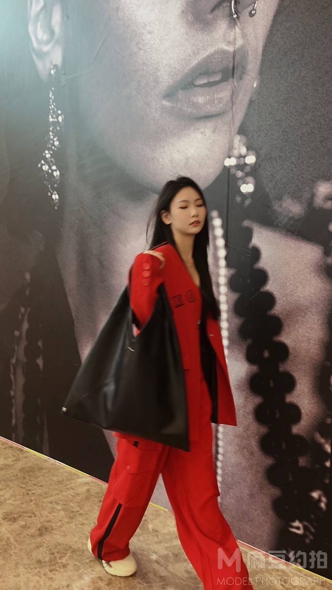 清新模特